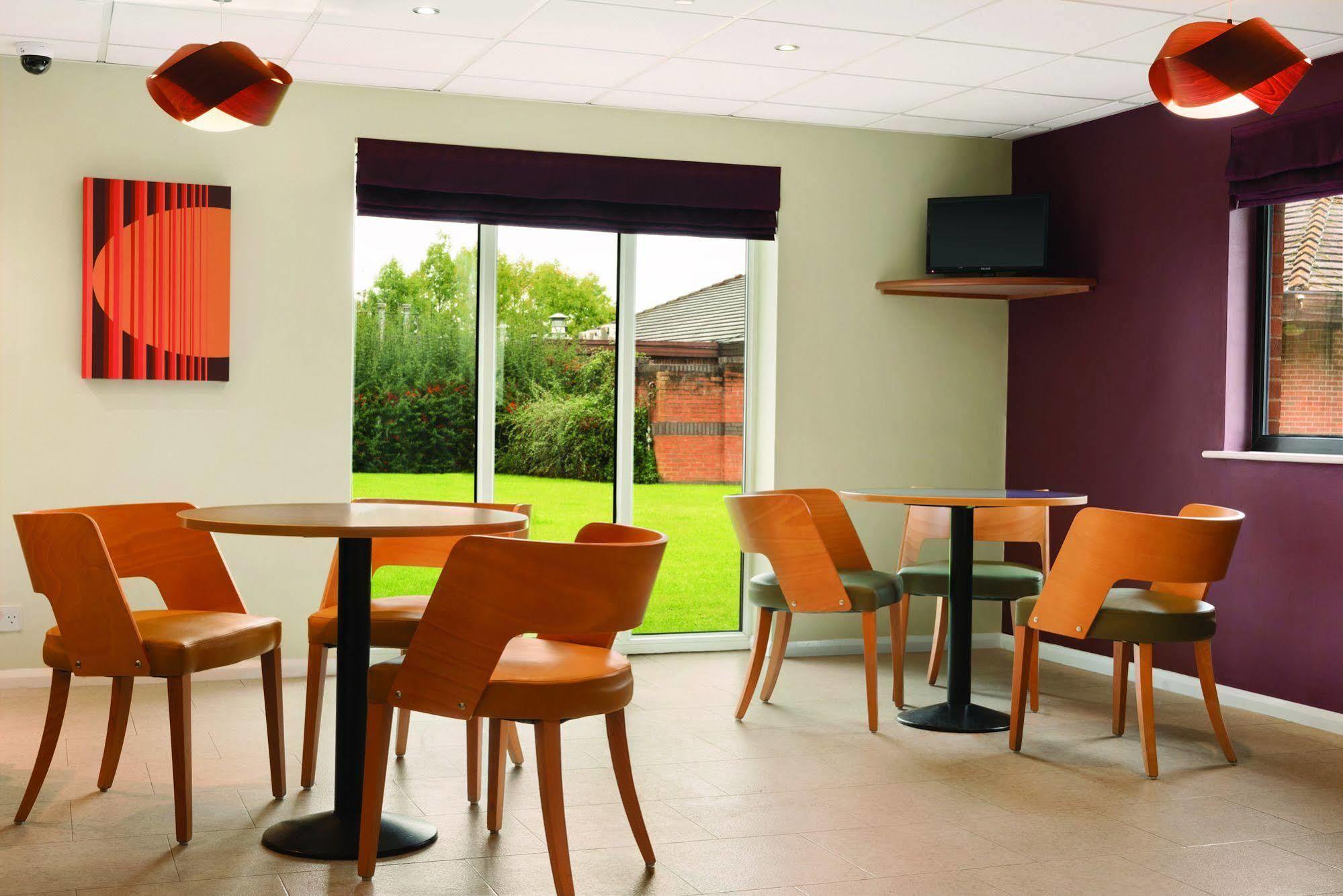 Days Inn Warwick Northbound M40 Ashorne Exteriör bild